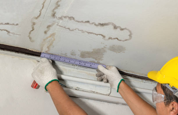 Reliable Flood Cleanup contractor in Slater, MO by Water Damage Irwin